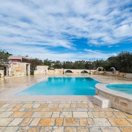 Appartamento Ortensia In Villa Mariella オストゥーニ エクステリア 写真