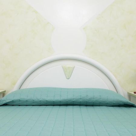 Appartamento Ortensia In Villa Mariella オストゥーニ エクステリア 写真