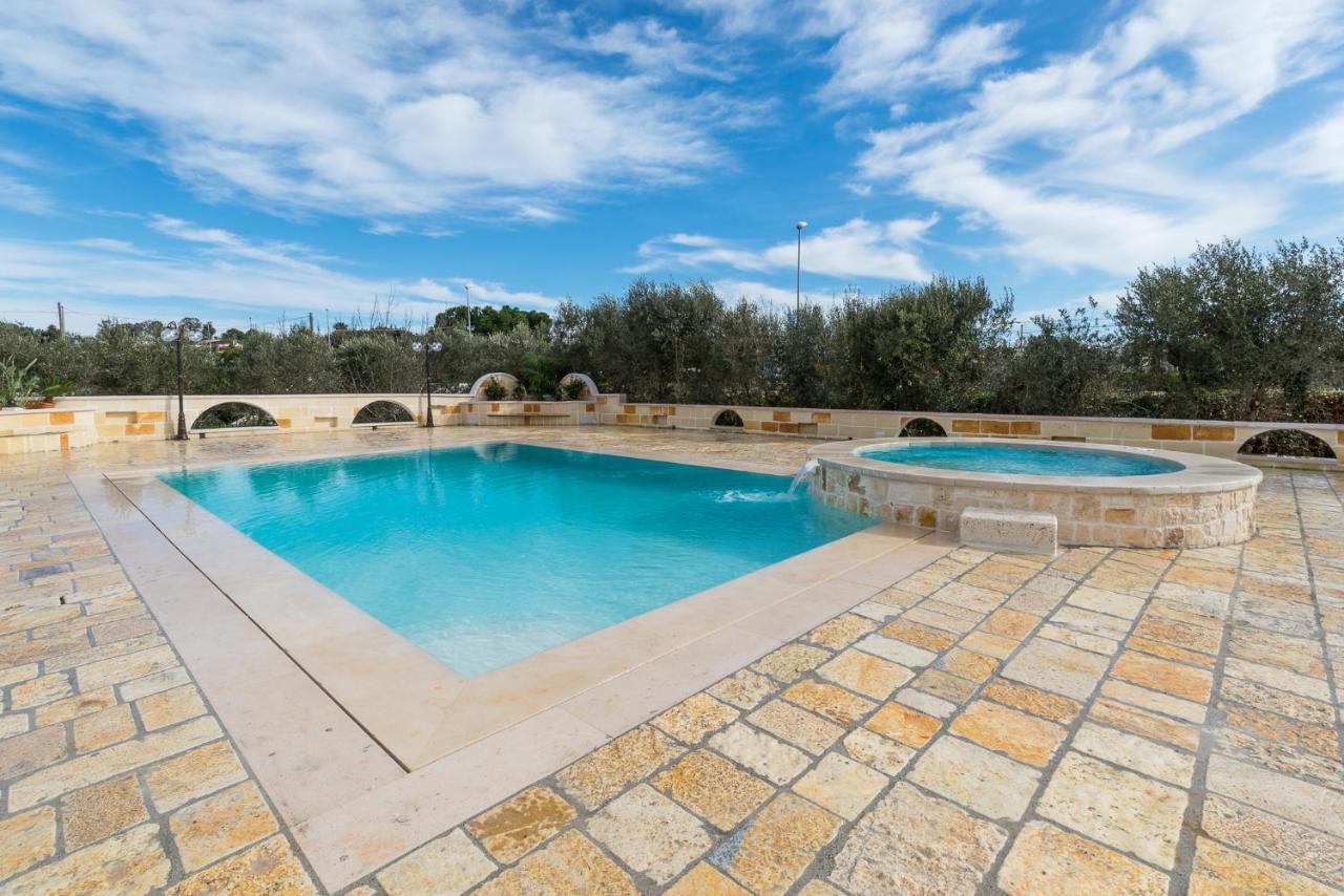 Appartamento Ortensia In Villa Mariella オストゥーニ エクステリア 写真
