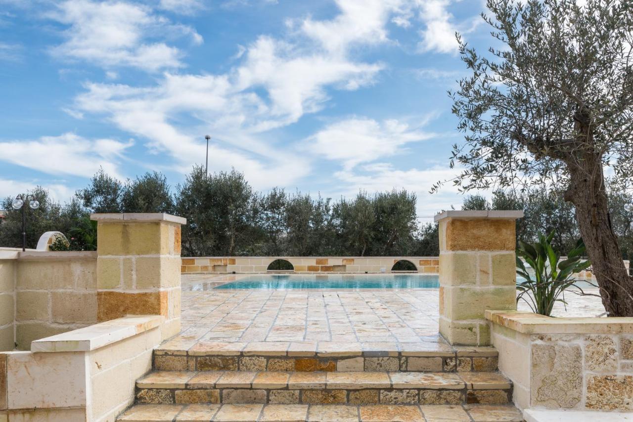 Appartamento Ortensia In Villa Mariella オストゥーニ エクステリア 写真