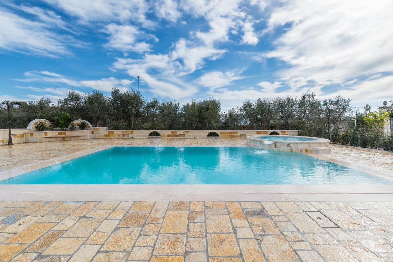 Appartamento Ortensia In Villa Mariella オストゥーニ エクステリア 写真